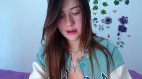 Snapshot of girl_naughty11 chatting on 07.23.26 Isabella online show from 07.23.26