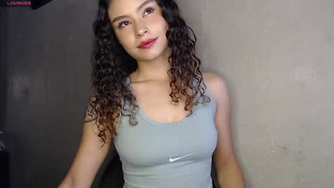 Snapshot of girlonhotflames chatting on 01.31.25 LananaSofia and Boy online show from 01.31.25