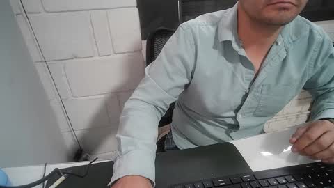 Snapshot of girlovermxx chatting on 01.24.25 girlovermxx online show from 01.24.25