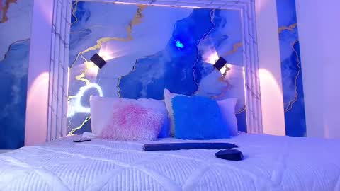 eleanor and celeste online show from 11.04.25