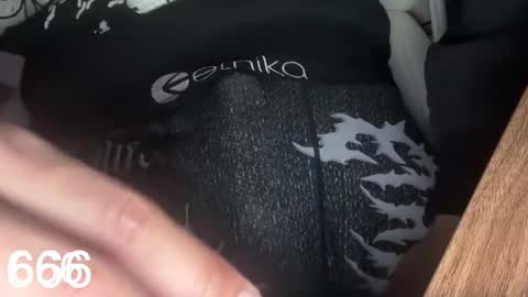 girlsonlyy666 online show from 11.26.25