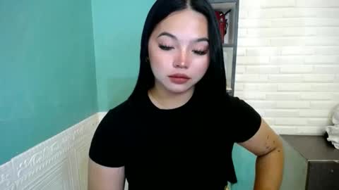 Rhaine online show from 03.17.26