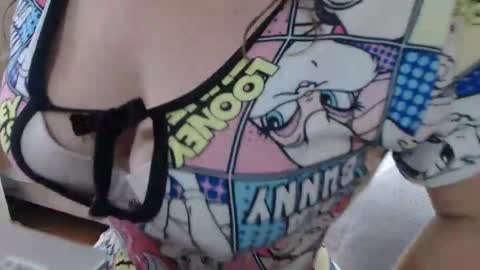 Victoria online show from 11.27.25