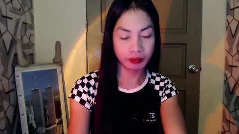 Snapshot of girlwhobelieveinmagic chatting on 01.15.25 Callmenor online show from 01.15.25