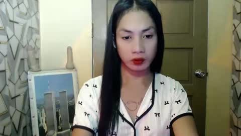 Snapshot of girlwhobelieveinmagic chatting on 01.16.25 Callmenor online show from 01.16.25