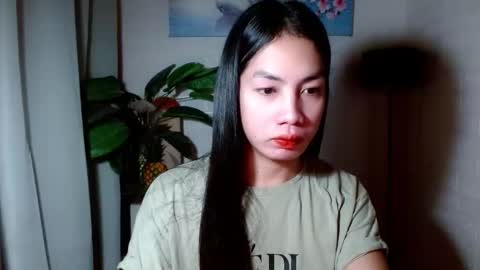 Snapshot of girlwhobelieveinmagic chatting on 01.24.25 Callmenor online show from 01.24.25