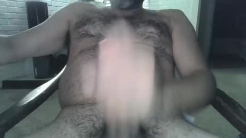 Snapshot of girthyhunguy chatting on 12.06.24 girthyhunguy online show from 12.06.24