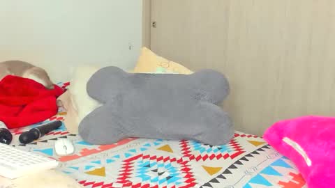 Gissel6playful online show from 12.18.25