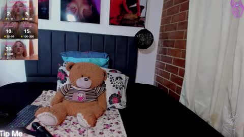  Kylie  online show from 10.14.25