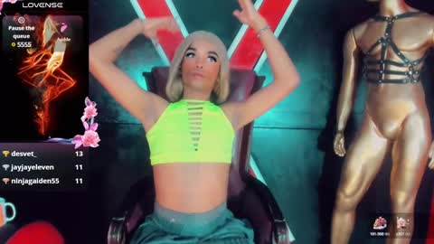 Gisel online show from 01.07.25