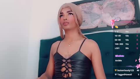 Snapshot of gisele_fox chatting on 01.18.25 Gisel online show from 01.18.25