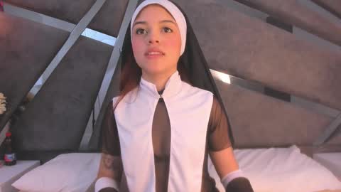 Snapshot of giselle_lauren chatting on 10.24.25 Giselle online show from 10.24.25