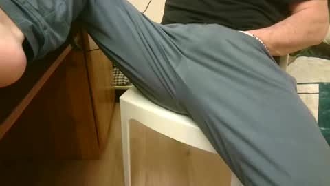 Snapshot of giulio__35 chatting on 02.18.25 giulio__35 online show from 02.18.25