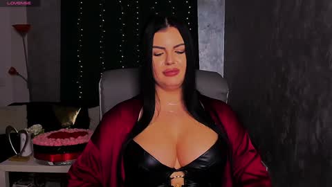 Snapshot of giulyalust chatting on 12.03.24 Giulia online show from 12.03.24