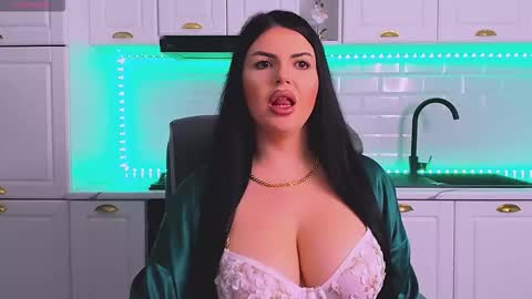 Snapshot of giulyalust chatting on 02.05.26 Giulia online show from 02.05.26