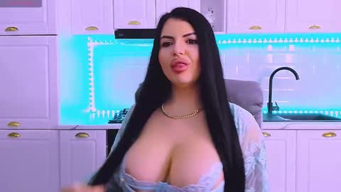 Snapshot of giulyalust chatting on 02.19.26 Giulia online show from 02.19.26