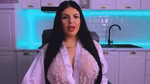 Snapshot of giulyalust chatting on 02.24.26 Giulia online show from 02.24.26