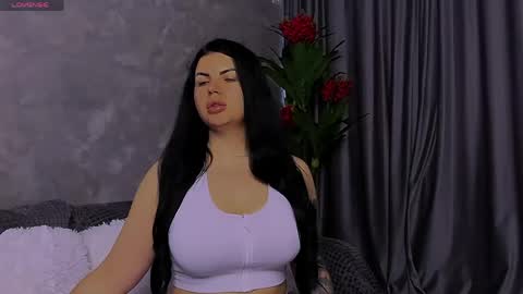 Giulia online show from 05.12.26