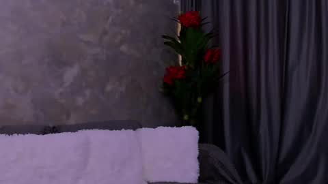 Snapshot of giulyalust chatting on 05.30.26 Giulia online show from 05.30.26