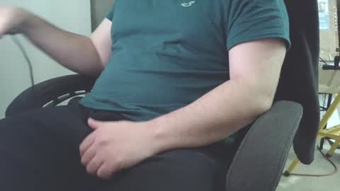 Snapshot of givemeitniceandslow chatting on 12.31.24 JuicyThickkkDaddy online show from 12.31.24