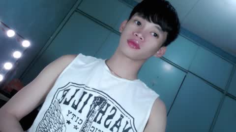 Snapshot of givemethrillx chatting on 04.09.26 givemethrillx online show from 04.09.26
