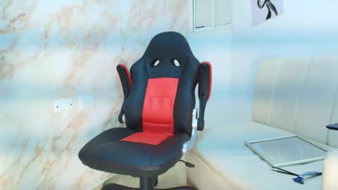 Snapshot of giyu_hayashi chatting on 12.05.25 giyu online show from 12.05.25