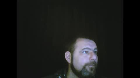 Snapshot of gjleeke chatting on 12.24.24 guzz online show from 12.24.24