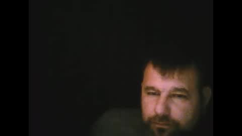 Snapshot of gjleeke chatting on 01.17.25 guzz online show from 01.17.25