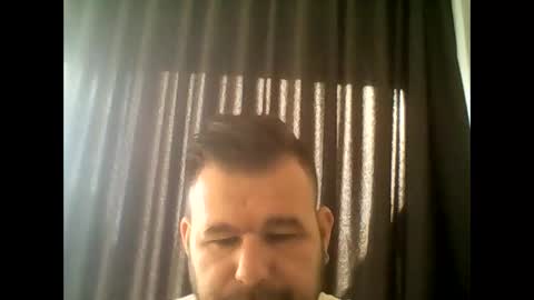 Snapshot of gjleeke chatting on 09.13.25 guzz online show from 09.13.25