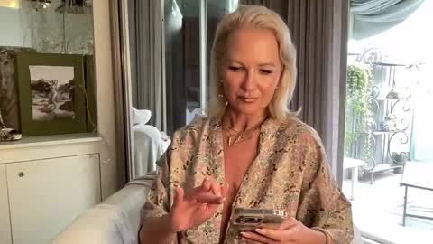 Gl1tter Barbie online show from 03.03.25