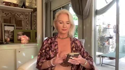 Gl1tter Barbie online show from 11.19.25