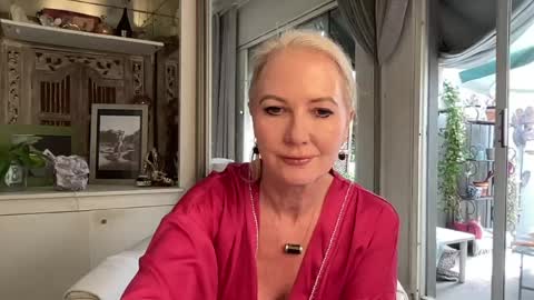 Gl1tter Barbie online show from 04.19.26