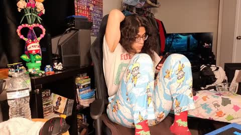 glaceon9 online show from 02.05.25