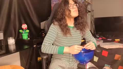 glaceon9 online show from 02.13.25