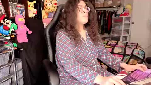 glaceon9 online show from 06.10.26