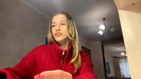 Snapshot of gladyswigg chatting on 04.01.26 gladyswigg online show from 04.01.26