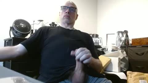 Snapshot of glaikind925958 chatting on 05.17.26 glaikind925958 online show from 05.17.26