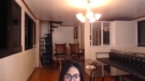 Snapshot of gleiahong chatting on 10.19.25 gleiahong online show from 10.19.25