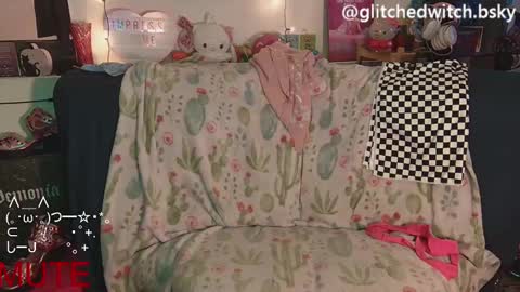 Glitch online show from 12.13.24