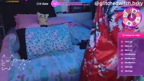 Glitch online show from 03.07.25