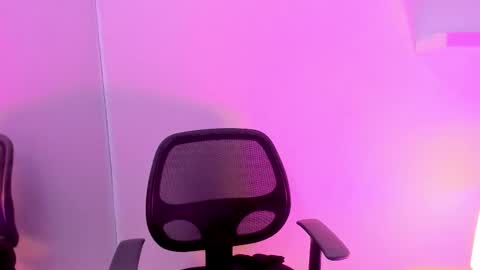 Mimi online show from 12.03.25