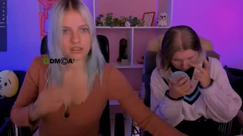 Snapshot of gloria_bubble chatting on 10.03.25 your dream online show from 10.03.25