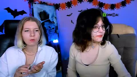 Snapshot of gloria_bubble chatting on 10.22.25 your dream online show from 10.22.25