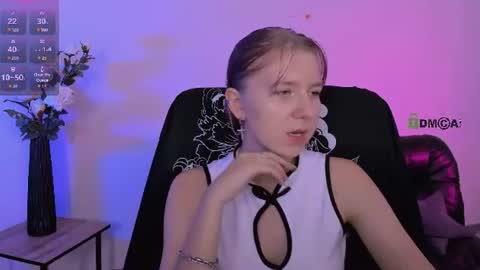Snapshot of gloria_bubble chatting on 06.14.26 your dream online show from 06.14.26