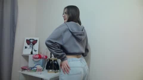 Snapshot of gloria_walker chatting on 02.06.26 Gloria online show from 02.06.26