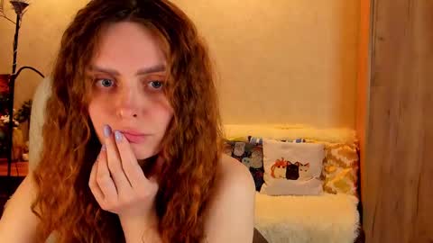 Gloria Wood online show from 03.04.25