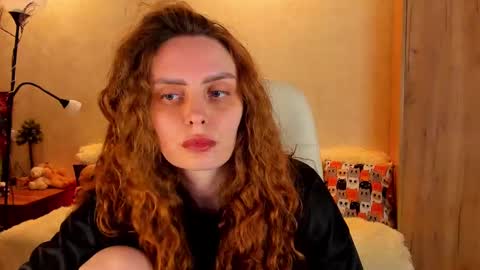 Gloria Wood online show from 03.08.25