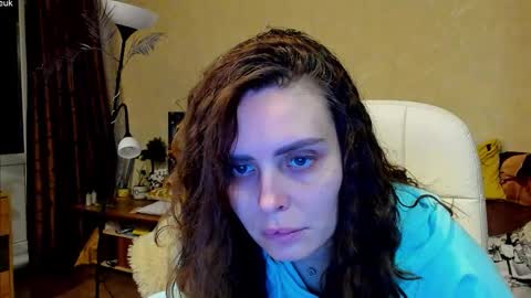 Gloria Wood online show from 10.27.25