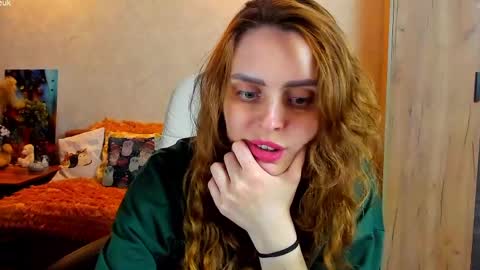 Gloria Wood online show from 04.17.26