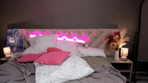 gloriaa_scott online show from 02.15.26